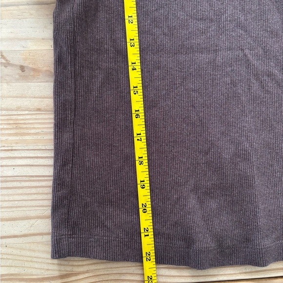 Universal Thread Brown V-Neck Long Sleeve Top - Picture 7 of 7